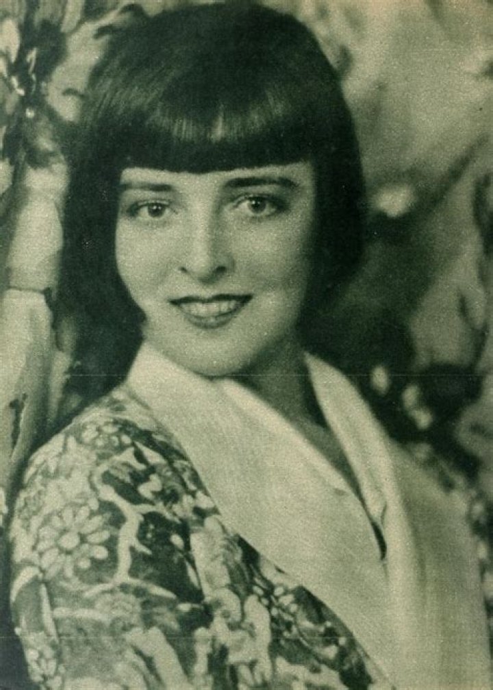 Colleen Moore Height, Weight, Age, Facts, Biography