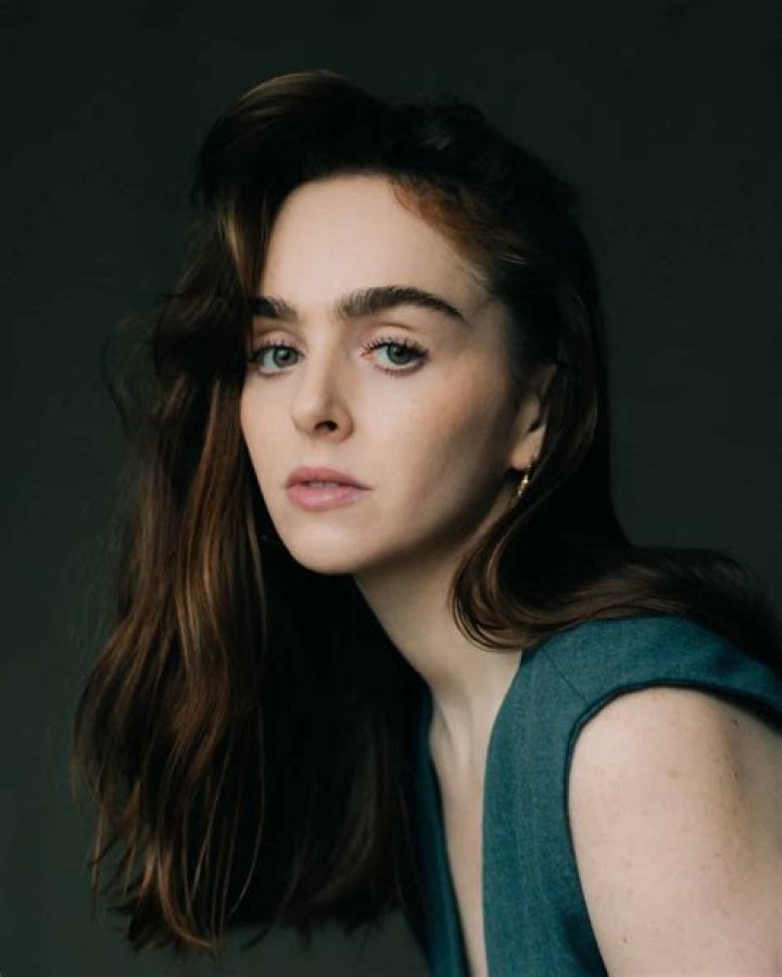 Louisa Connolly-Burnham Height, Weight, Age, Body Statistics
