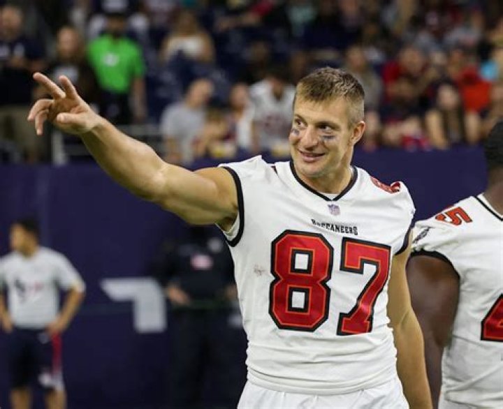 Rob Gronkowski Still Hasn't Spent A Dime Of His $54 Million In NFL Earnings