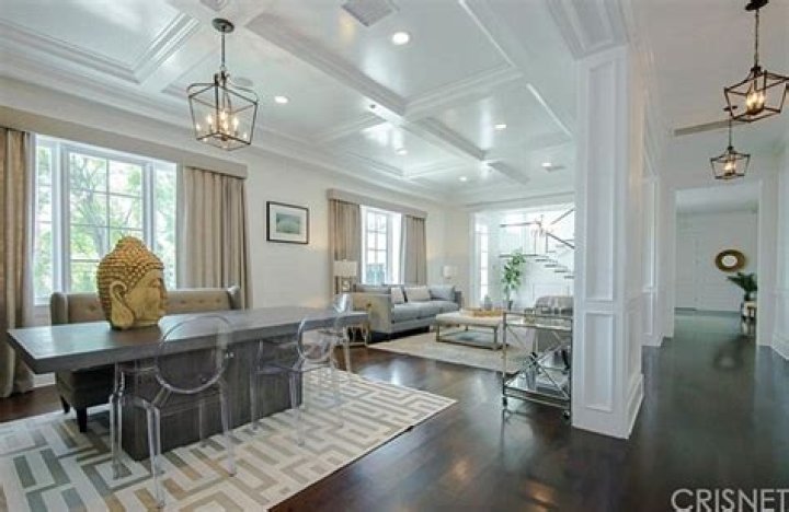 Salsa King Marc Anthony Puts Tarzana Mansion On Market For $4.35 Million