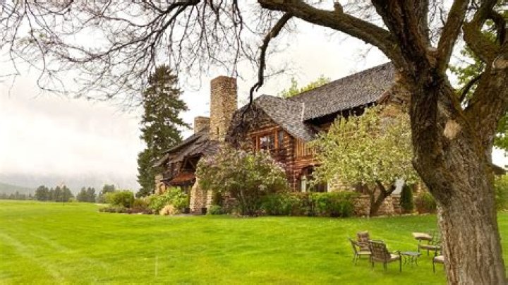 Who Owns The Real Life Yellowstone Ranch?